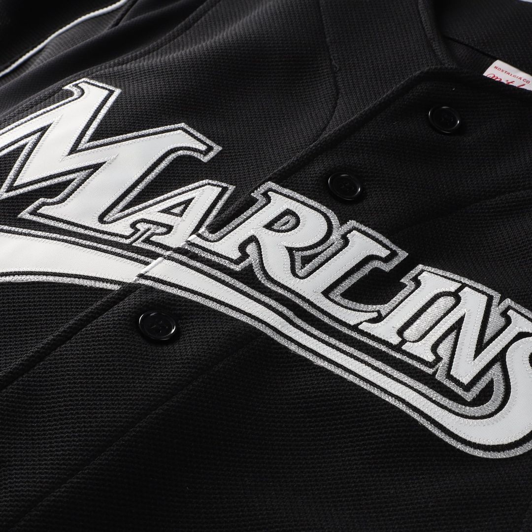 Florida Marlins Mitchell & Ness Dontrelle Willis Cooperstown Collection Mesh Batting Practice Button-Up Baseball Jersey - Black