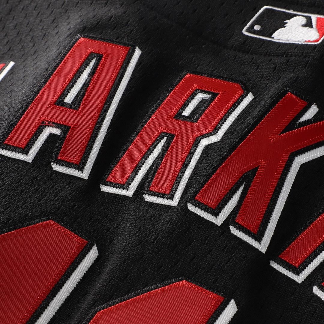 Cincinnati Reds Mitchell & Ness Barry Larkin Cooperstown Collection Mesh Batting Practice Button-Up Baseball Jersey - Black